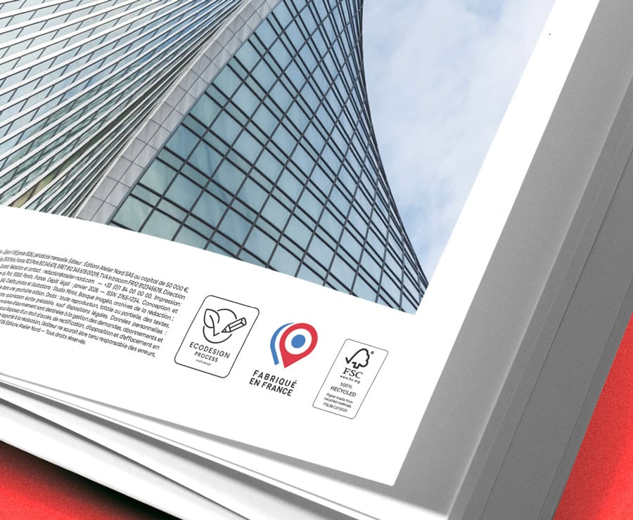 Brochure de design graphique avec bâtiment en verre moderne.